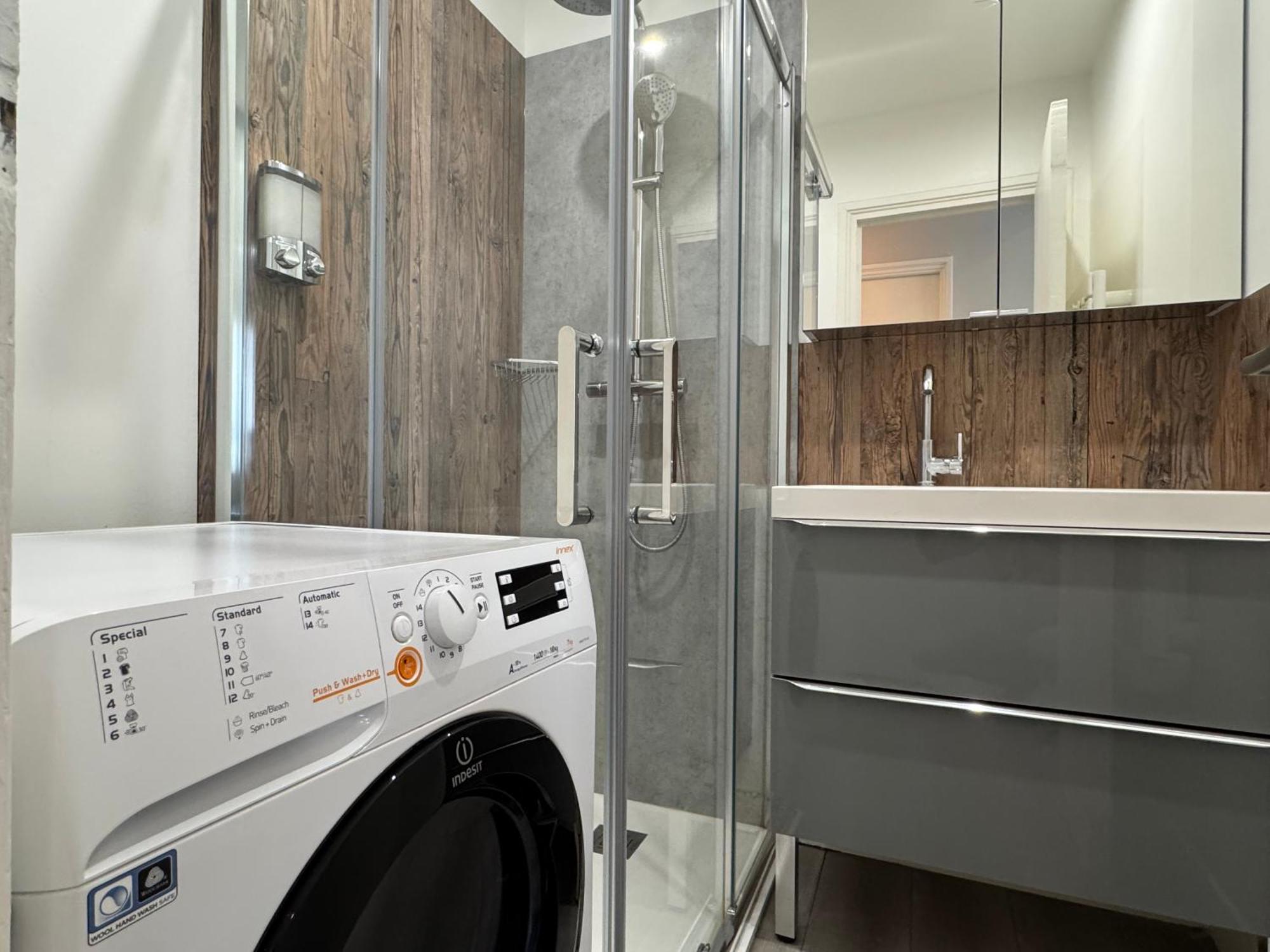 70M2 Climatise - Parking Prive - Lycee Roosevelt - Reims Arena Apartment Екстериор снимка